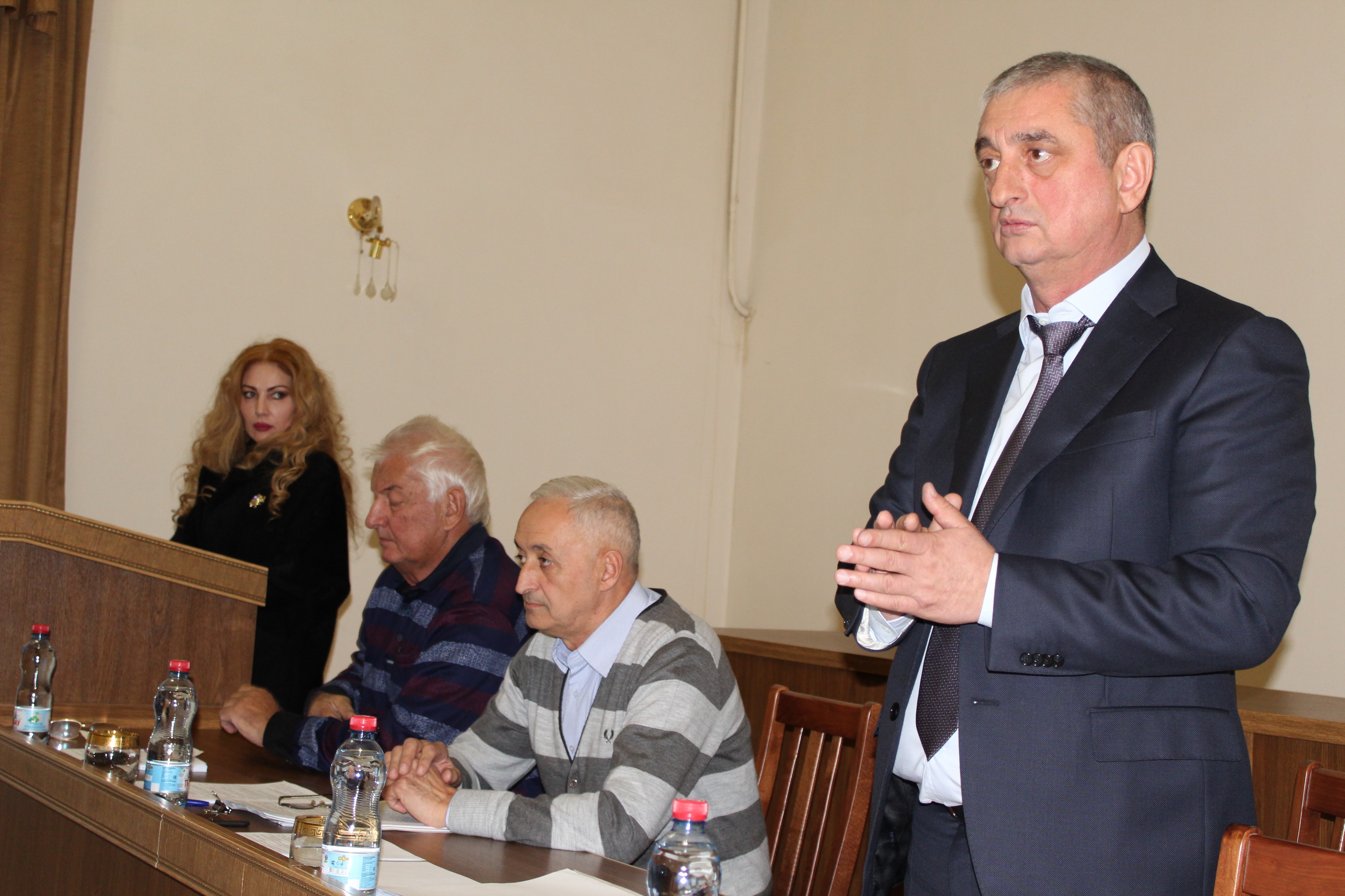 на заседании